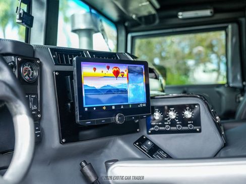 Used 2003 HUMMER H1 4-Door Open Top AWD/4WD image 34