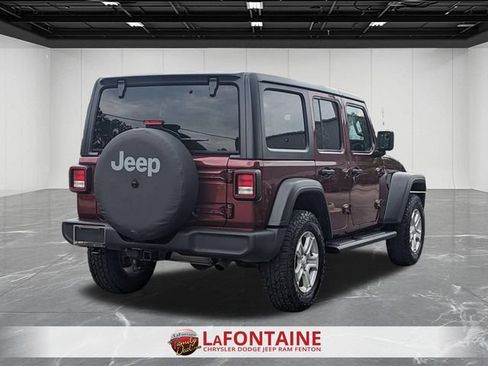 Used 2021 Jeep Wrangler Unlimited Sport AWD/4WD image 5