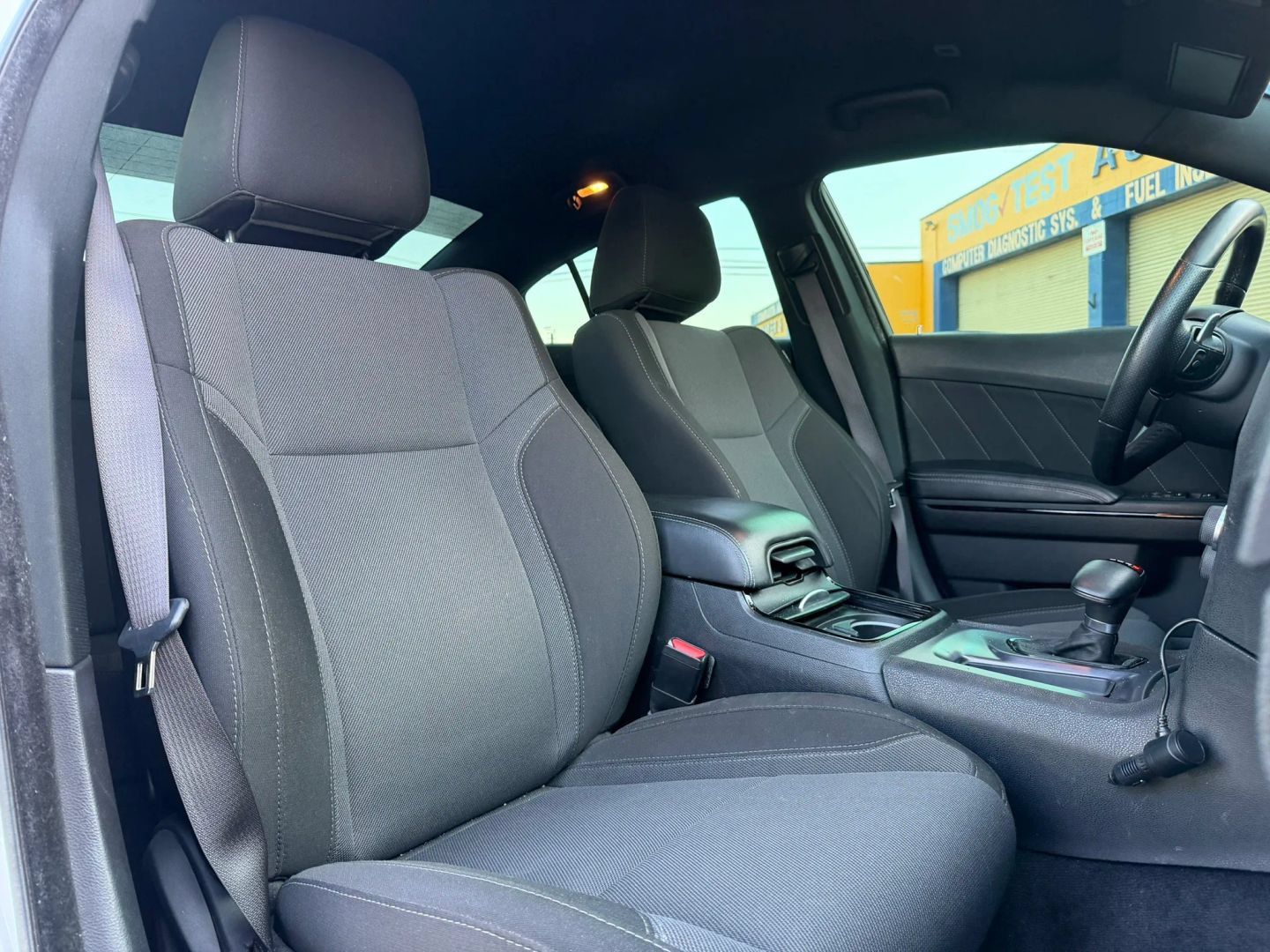 Used 2018 Dodge Charger R/T w/ Blacktop Package RWD image 16