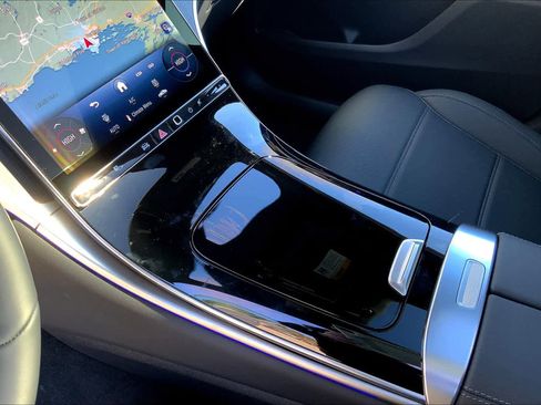 Certified 2025 Mercedes-Benz GLC 300 4MATIC image 7