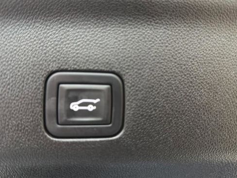 Used 2023 Cadillac Escalade V image 19