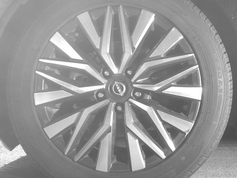 Used 2025 Nissan Altima 2.5 SV image 9