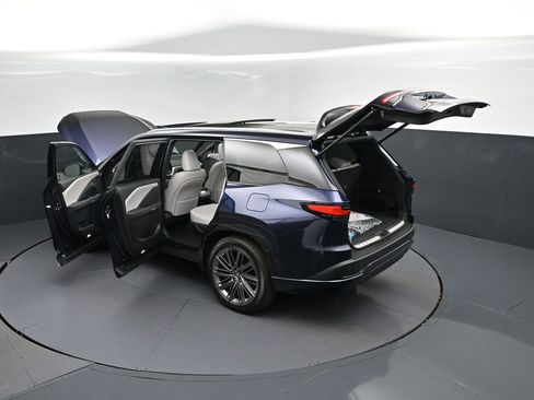 New 2026 Lexus TX 350 AWD image 2