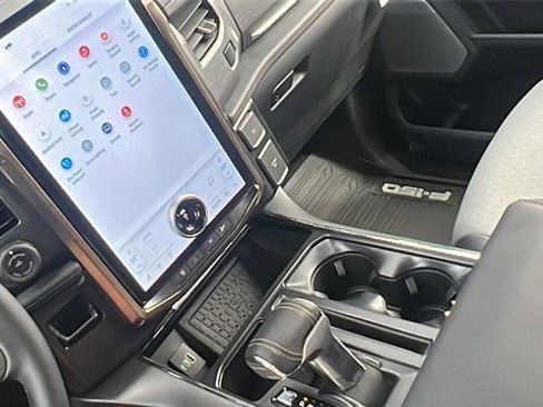 New 2025 Ford F150 Lightning Lariat image 35