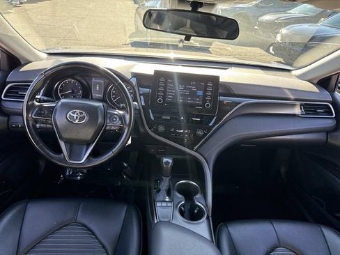 Used 2024 Toyota Camry SE image 13