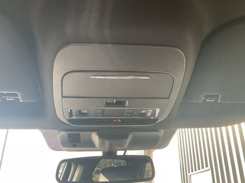 Used 2024 Ford F150 Platinum image 20