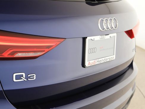 Certified 2023 Audi Q3 2.0T Premium Plus w/ Premium Plus Package image 31