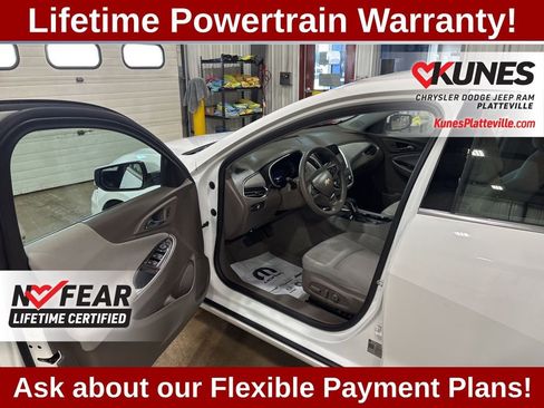 Used 2024 Chevrolet Malibu LT image 20