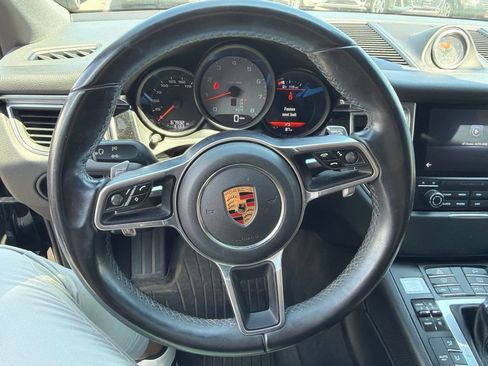 Used 2018 Porsche Macan S AWD/4WD image 7