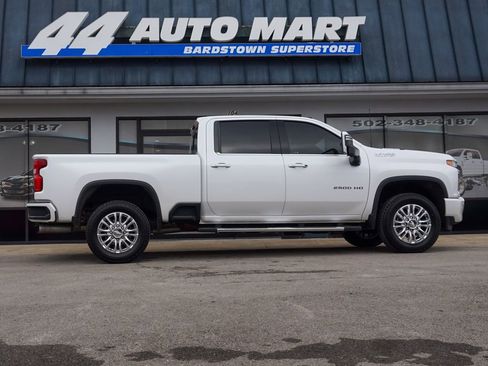 Used 2020 Chevrolet Silverado 2500 High Country w/ Z71 Off-Road Package image 2