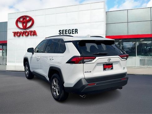 Certified 2025 Toyota RAV4 XLE w/ Convenience Package AWD/4WD image 9