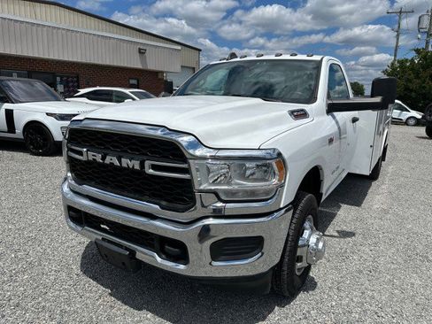 Used 2021 RAM 3500 Tradesman w/ Chrome Appearance Group RWD image 3