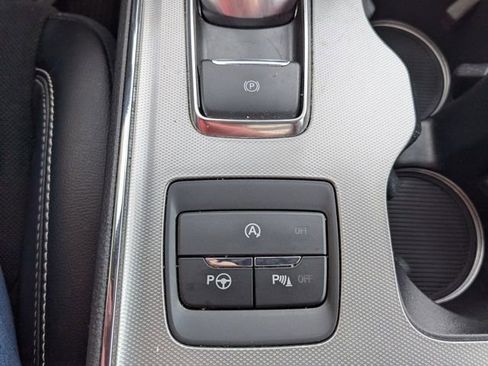 Used 2022 Ford Edge ST w/ Equipment Group 401A AWD/4WD image 17