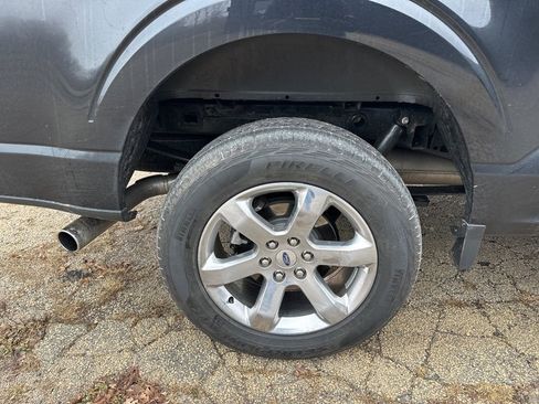 Used 2022 Ford F150 Lariat w/ Equipment Group 502A High image 9