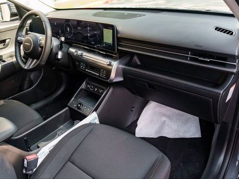 New 2025 Hyundai Kona SEL FWD image 24