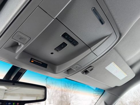 Used 2019 Chevrolet Silverado 2500 LT w/ LT Convenience Package image 16