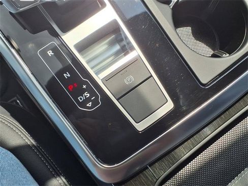 Used 2025 Audi Q7 3.0T Premium w/ Convenience Package image 18