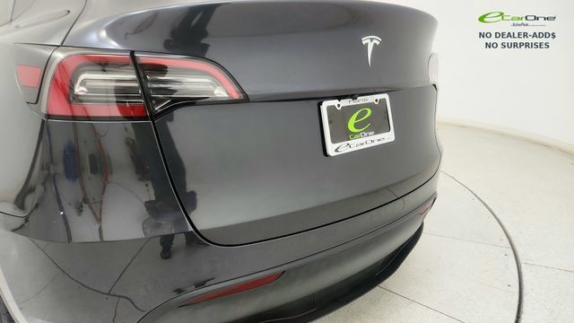 Used 2025 Tesla Model Y Long Range RWD image 26