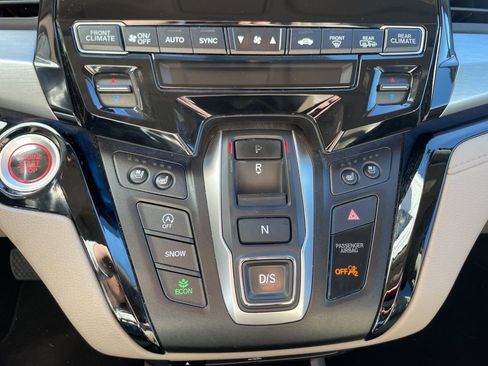 Used 2018 Honda Odyssey Elite image 25
