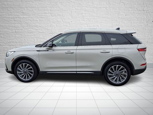 Used 2023 Lincoln Corsair Reserve w/ Equipment Group 201A image 7