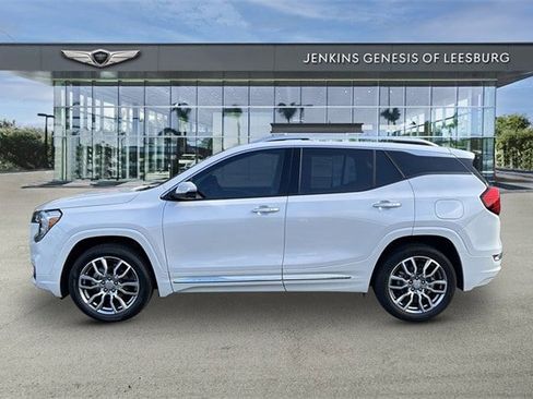 Used 2023 GMC Terrain Denali w/ Denali Premium Package image 7