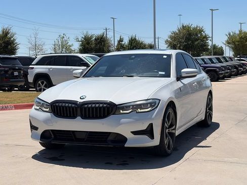 Used 2021 BMW 330i Sedan w/ Premium Package RWD image 3
