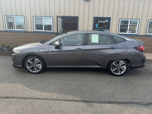 Used 2018 Honda Clarity Plug-In Hybrid image 4