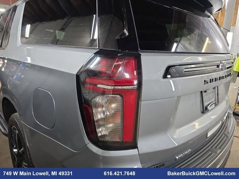 Used 2024 Chevrolet Suburban RST w/ Luxury Package image 33