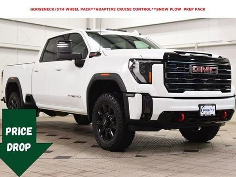 Used 2024 GMC Sierra 2500 AT4 w/ AT4 Preferred Package image 1