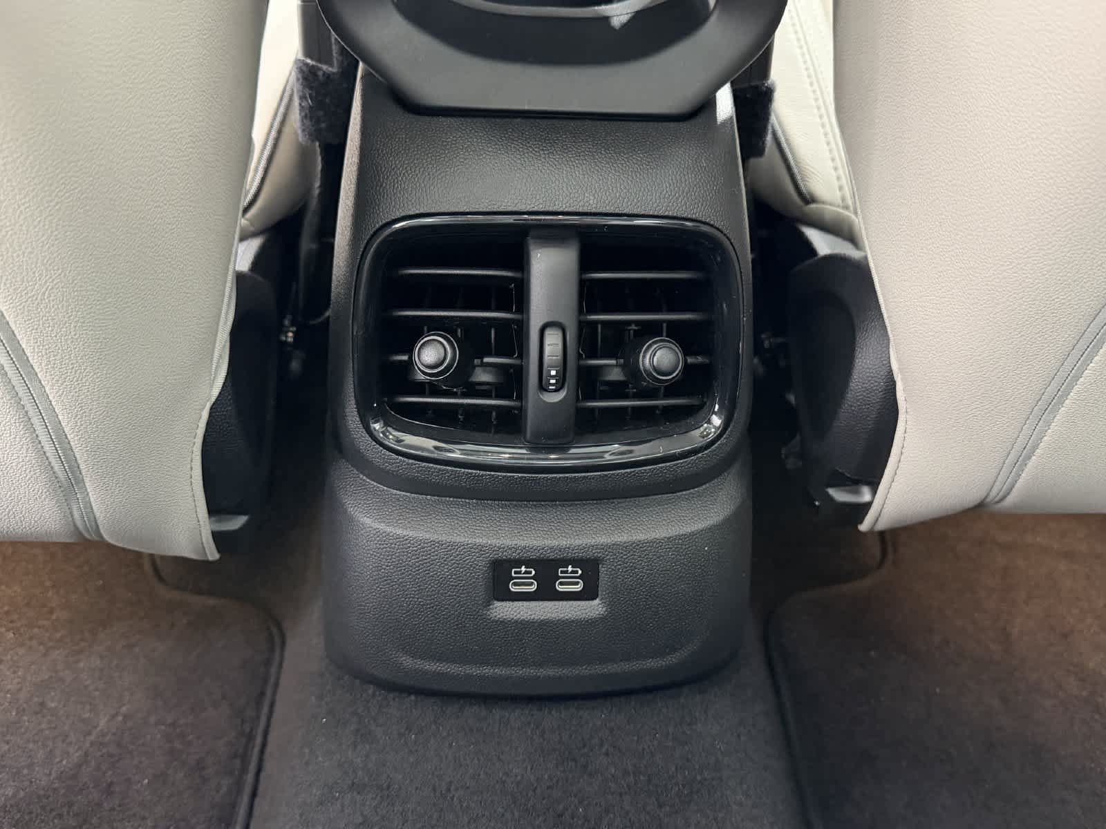 Used 2024 MINI Cooper Countryman S w/ Signature Upholstery Package FWD image 13