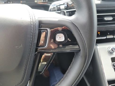 Certified 2023 Lincoln Aviator AWD w/ Premium Package image 30