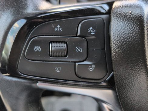 Used 2024 Buick Enclave Essence w/ Experience Buick Package FWD image 28