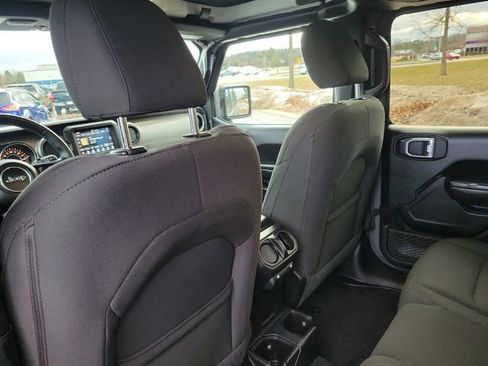 Used 2020 Jeep Wrangler Unlimited Sport image 27