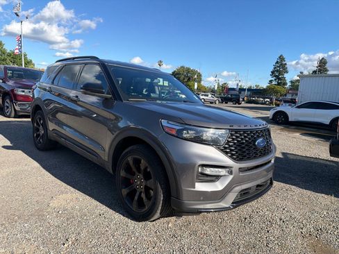 Certified 2023 Ford Explorer ST w/ Equipment Group 401A AWD/4WD image 7