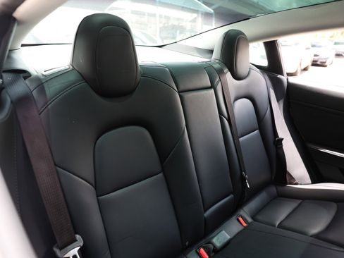 Used 2023 Tesla Model 3 Standard Range RWD image 18