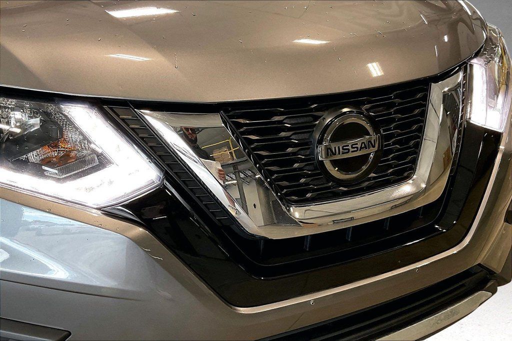 Used 2019 Nissan Rogue SV AWD/4WD image 33