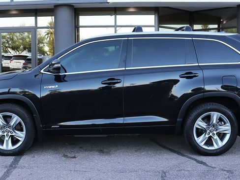 Used 2016 Toyota Highlander Limited Platinum AWD/4WD image 8