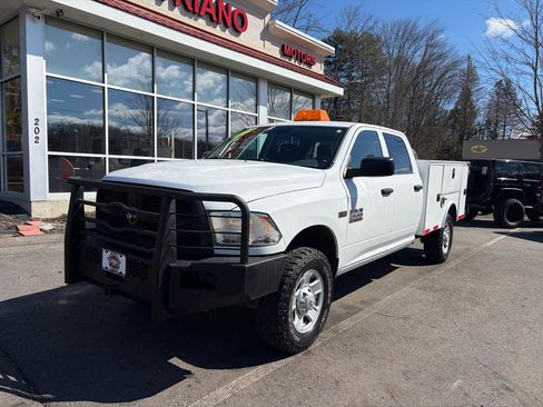 Used 2014 RAM 2500 ST image 2