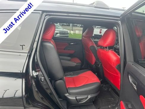 Used 2023 Toyota Highlander XSE FWD image 30