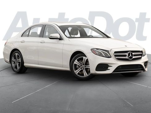 Used 2018 Mercedes-Benz E 300 E 300 4MATIC Sedan 4D image 1