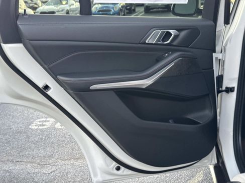 New 2026 BMW X5 xDrive40i w/ Parking Assistance Package image 13