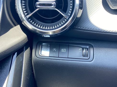 Used 2025 Chevrolet Equinox LT FWD image 14