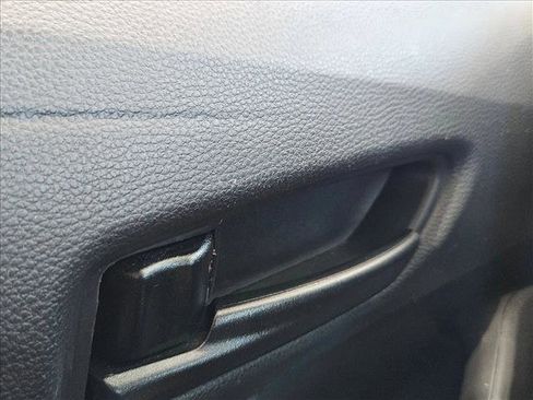 Used 2022 Toyota Corolla LE image 14