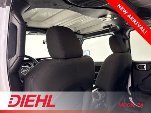 Used 2021 Jeep Wrangler Unlimited Sport image 16