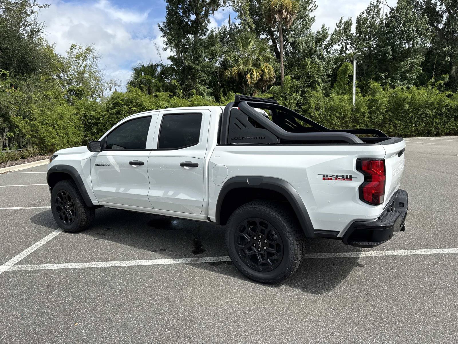 New 2026 Chevrolet Colorado Trail Boss w/ Midnight Edition AWD/4WD image 5