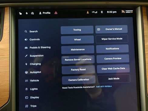 Used 2021 Tesla Model X Long Range image 32