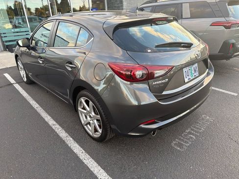 Used 2017 MAZDA MAZDA3 Grand Touring w/ Premium Equipment Package FWD image 5