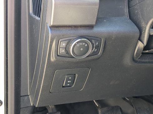 Used 2017 Ford F150 XLT w/ Equipment Group 302A Luxury image 11