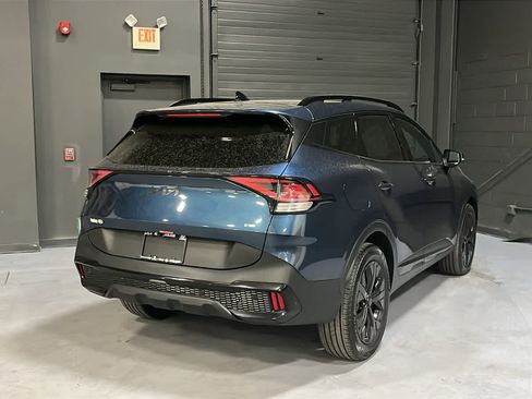 Used 2025 Kia Sportage X-Line AWD/4WD image 3