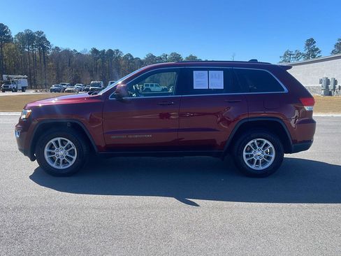 Used 2018 Jeep Grand Cherokee Laredo image 4